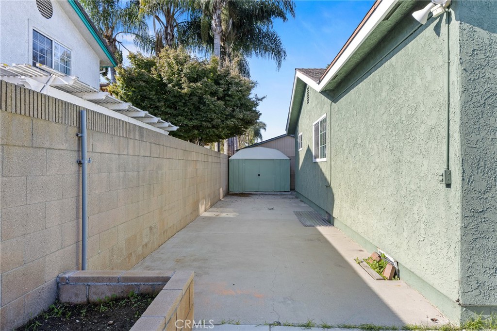 MLS #DW25267187 image #32