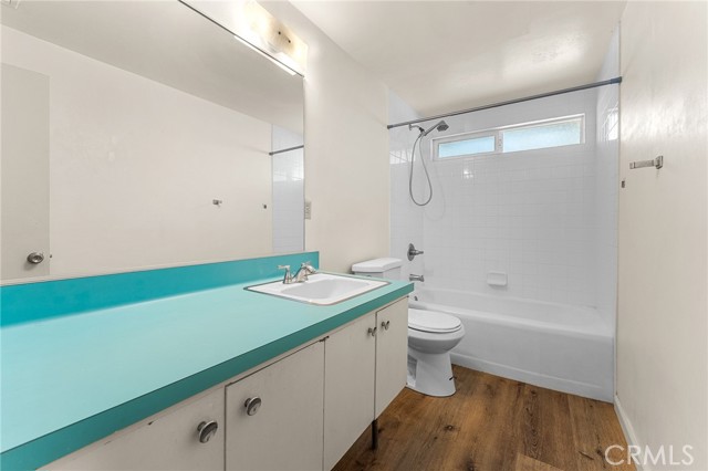 1204 San Jacinto, Redlands CA: https://media.crmls.org/medias/b5f370f6-c319-4e27-aa2d-7e12be86743b.jpg