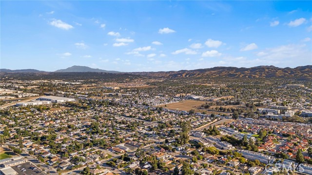 Detail Gallery Image 19 of 27 For 1584 E Davidson St, San Bernardino,  CA 92408 - 3 Beds | 2/1 Baths