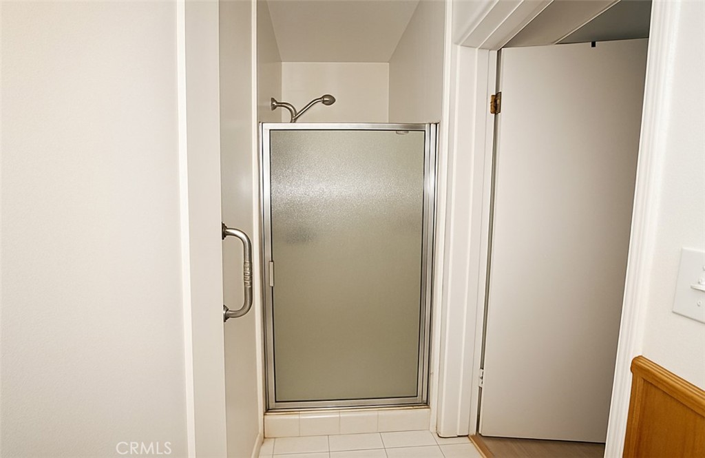 https://media.crmls.org/medias/b5f46866-bfd4-4440-8b29-6672ca298672.jpg?preset=X-Large