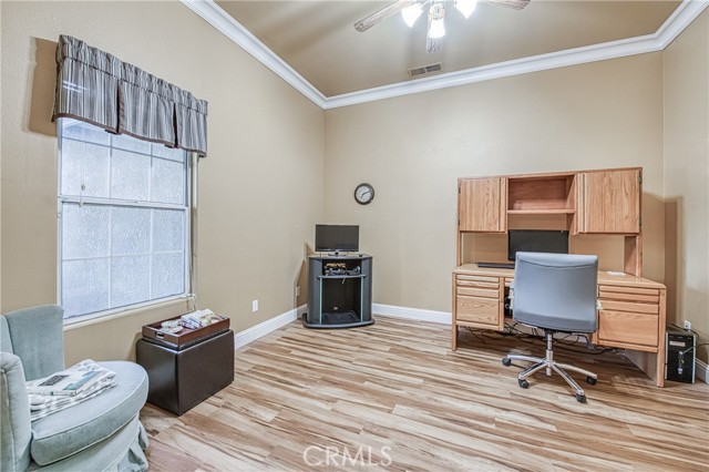 2737 Sussex Avenue, Clovis CA: https://media.crmls.org/medias/b5f4a117-d420-470d-9161-c2ae6a5944c9.jpg