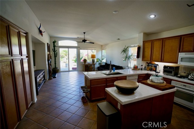 Detail Gallery Image 11 of 21 For 29043 Silver Star Dr, Menifee,  CA 92584 - 3 Beds | 2 Baths