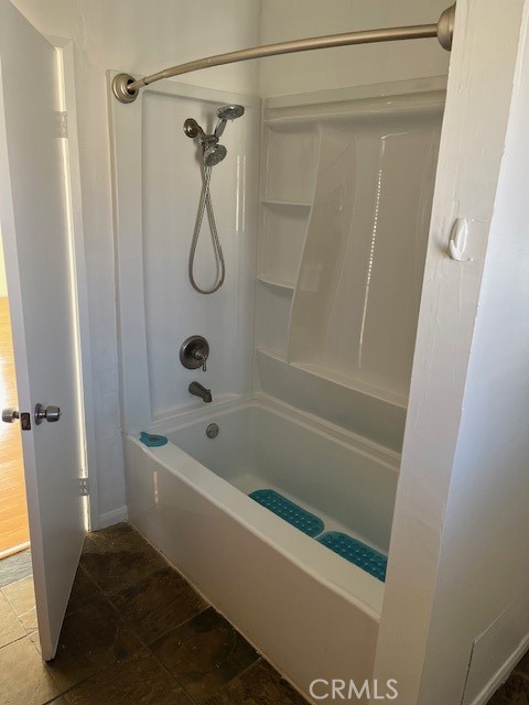https://media.crmls.org/medias/b5f4de9a-9bc7-408d-88dc-0e9e49c2db84.jpg?preset=X-Large