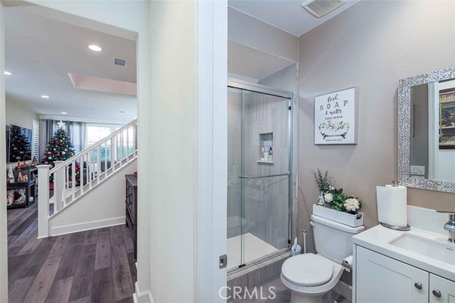 Detail Gallery Image 8 of 57 For 1232 E Providence, Placentia,  CA 92870 - 4 Beds | 4 Baths