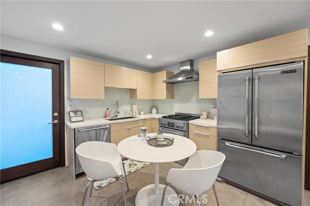 Detail Gallery Image 34 of 36 For 4444 Canoga Ave, Woodland Hills,  CA 91364 - 4 Beds | 4 Baths