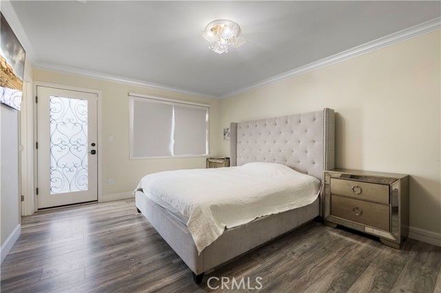 Detail Gallery Image 7 of 17 For 9434 Mclennan, Northridge,  CA 91343 - 3 Beds | 2 Baths