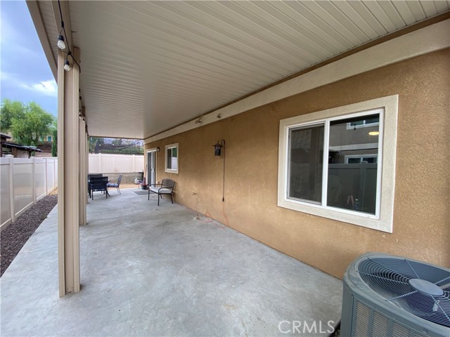 10299 Kite Court, Moreno Valley CA: https://media.crmls.org/medias/b5f90523-8b04-40e0-9a4b-cab0d56838b6.jpg
