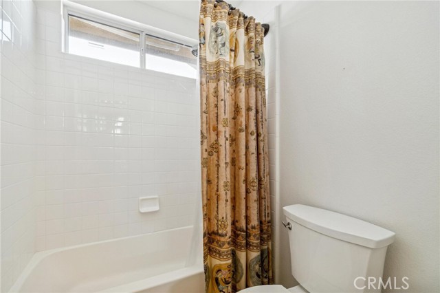 Detail Gallery Image 29 of 44 For 22939 Raintree, Saugus,  CA 91390 - 4 Beds | 3 Baths