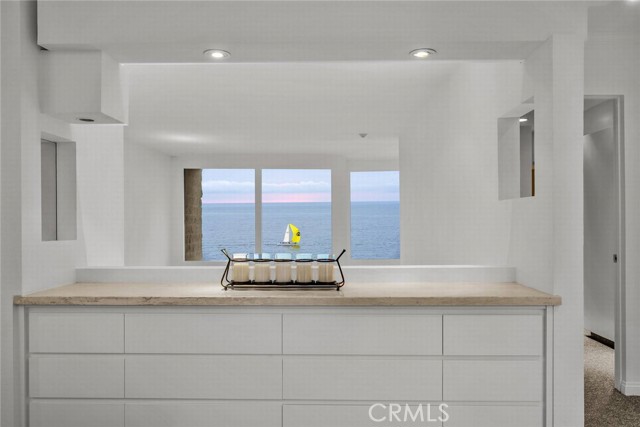 Detail Gallery Image 34 of 55 For 727 Esplanade #405,  Redondo Beach,  CA 90277 - 2 Beds | 2/1 Baths