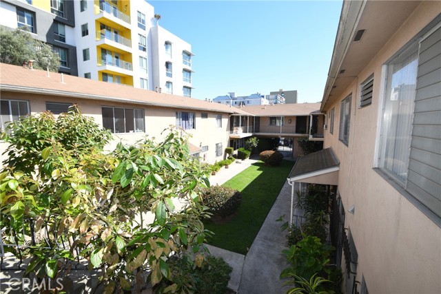 Detail Gallery Image 19 of 22 For 333 Linden Ave #6,  Long Beach,  CA 90802 - 2 Beds | 1 Baths