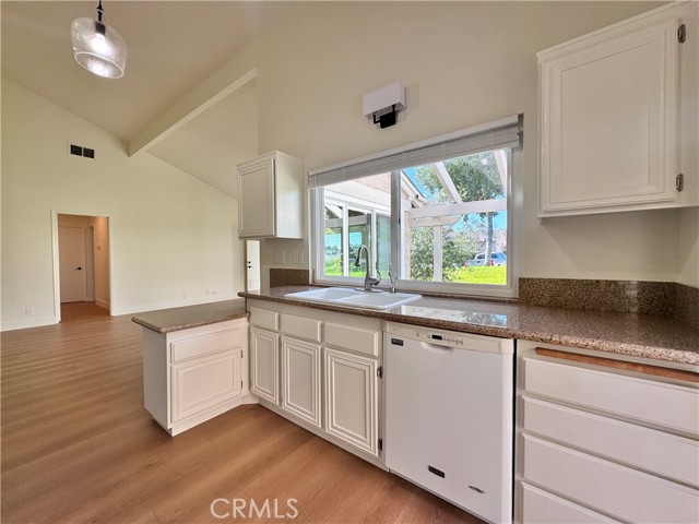 Detail Gallery Image 8 of 31 For 162 Calle Cuervo, San Clemente,  CA 92672 - 2 Beds | 2 Baths