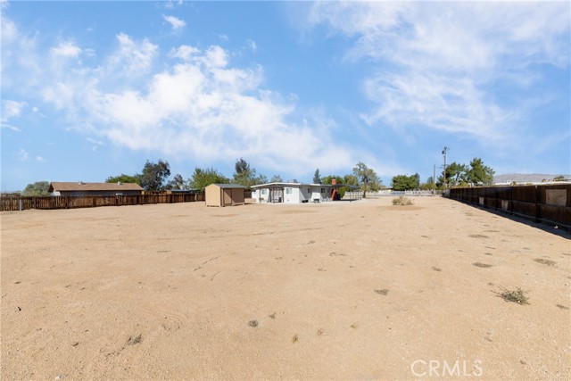 Detail Gallery Image 8 of 30 For 23161 Minnetonka, Apple Valley,  CA 92308 - 4 Beds | 2 Baths