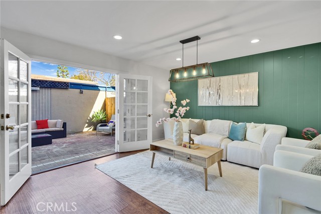 Detail Gallery Image 9 of 28 For 4183 Elizabeth Ct, Cypress,  CA 90630 - 4 Beds | 2/1 Baths