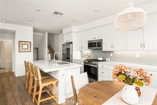 Detail Gallery Image 17 of 51 For 1613 Jade Road, Mission Viejo,  CA 92694 - 3 Beds | 3 Baths