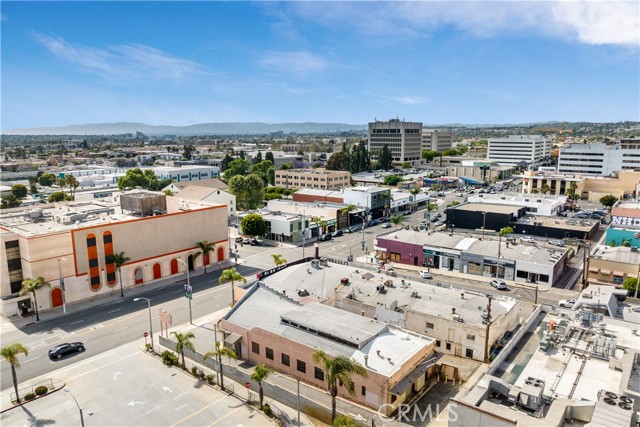 320 S La Brea Avenue, Inglewood, California 90301, ,Commercial Lease,For Rent,320 S La Brea Avenue,CRPW23115772