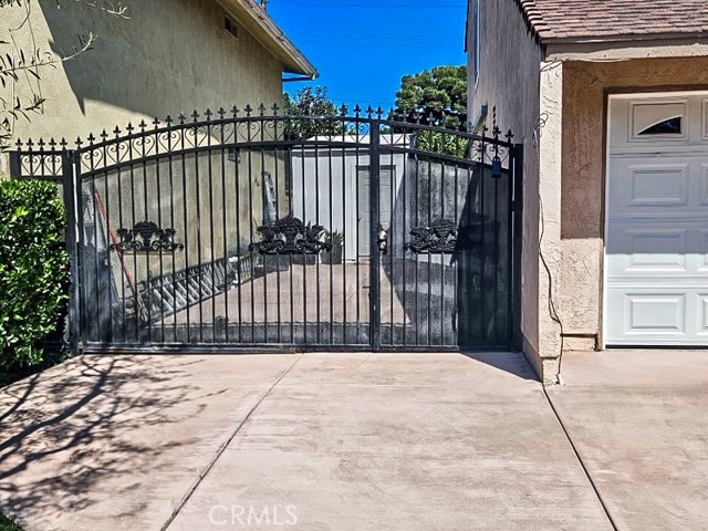 Detail Gallery Image 27 of 28 For 309 Juniper Ave, Santa Ana,  CA 92707 - 4 Beds | 2/1 Baths