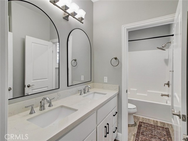 Detail Gallery Image 13 of 47 For 6313 Rancho Parada Rd, Paramount,  CA 90723 - 3 Beds | 2/1 Baths