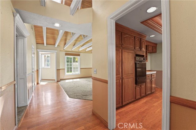 Detail Gallery Image 5 of 43 For 130 W Crystal View Ave, Orange,  CA 92865 - 4 Beds | 2 Baths