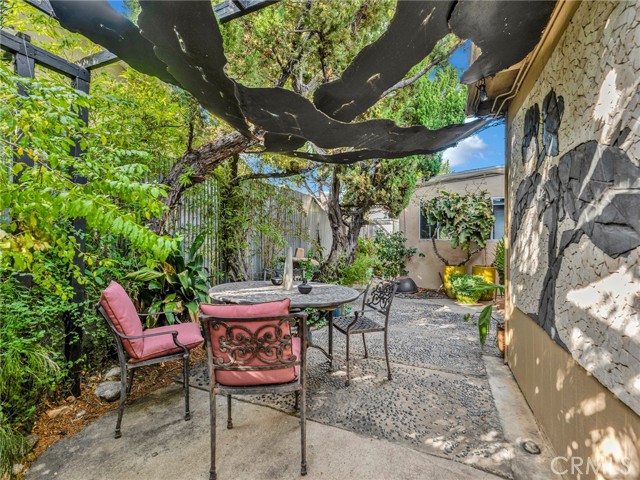 6033 Fulcher photo 33