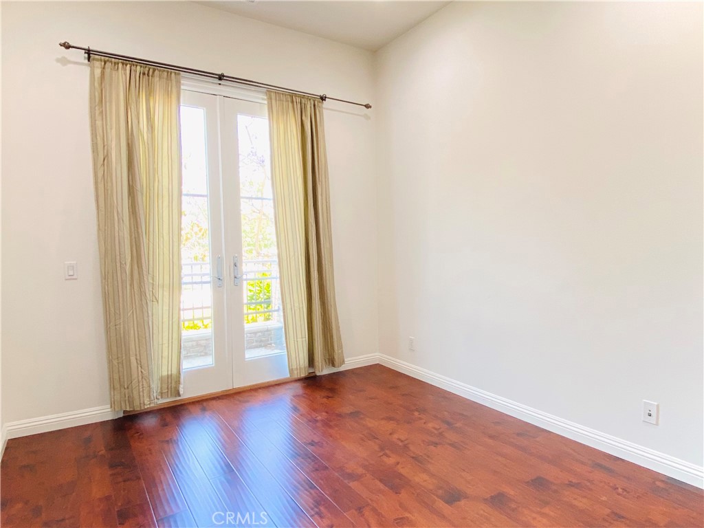 https://media.crmls.org/medias/b6010aec-9294-4158-ab24-787662b5f881.jpg?preset=X-Large