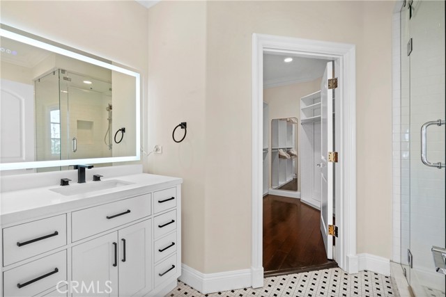 13320 Mulholland Drive, Beverly Hills CA: https://media.crmls.org/medias/b6012c13-6a68-45b8-bcb2-a700b6bb6c8b.jpg