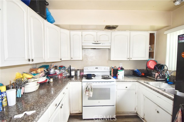 2245 W Vancouver Drive, Anaheim CA: https://media.crmls.org/medias/b6016be9-1214-4eec-83aa-75f0f45d9085.jpg