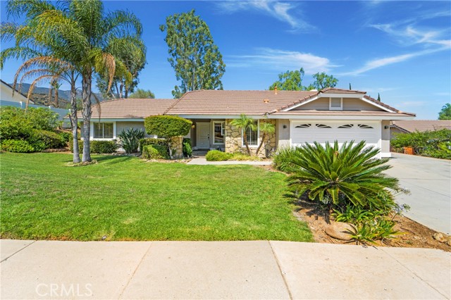 Detail Gallery Image 1 of 1 For 2056 Adobe Ave, Corona,  CA 92882 - 3 Beds | 2 Baths