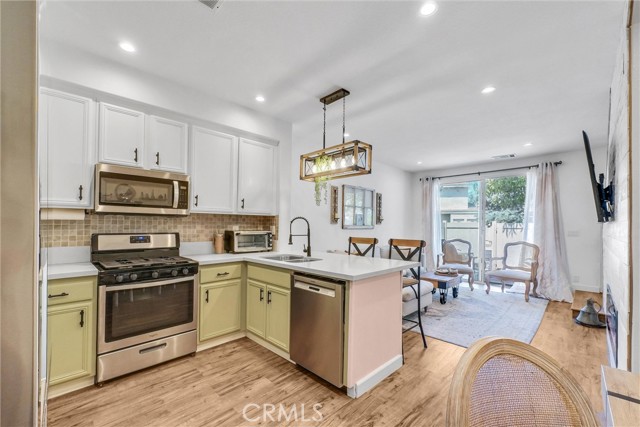 Detail Gallery Image 11 of 30 For 8449 E Arrowhead Way, Anaheim Hills,  CA 92808 - 2 Beds | 2 Baths