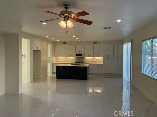Detail Gallery Image 8 of 25 For 6552 Gold Dust St, Corona,  CA 92880 - 6 Beds | 3 Baths