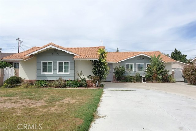 1575 W Harriet Ln, Anaheim, CA 92802