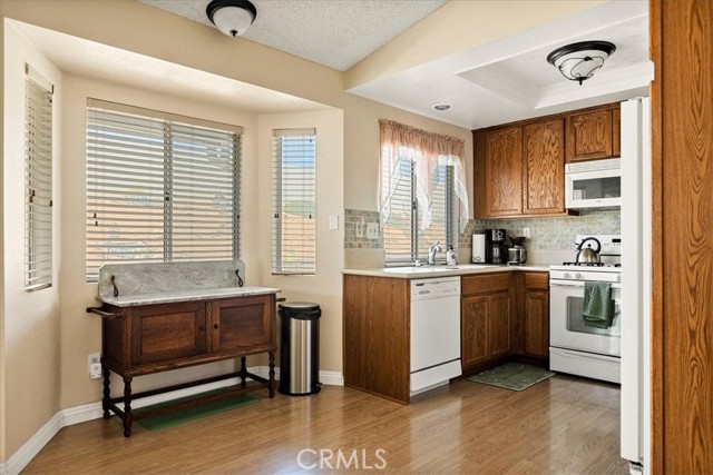 Detail Gallery Image 7 of 32 For 625 S Shinecock, Banning,  CA 92220 - 3 Beds | 2 Baths