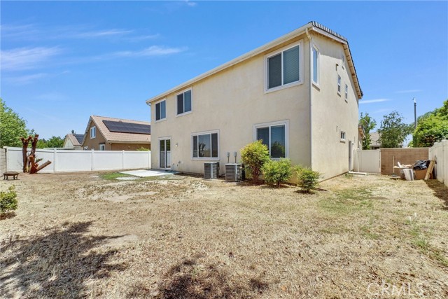 24821 Melrose Drive, Romoland CA: https://media.crmls.org/medias/b6045618-d7e0-4045-b905-ba6a04794db1.jpg