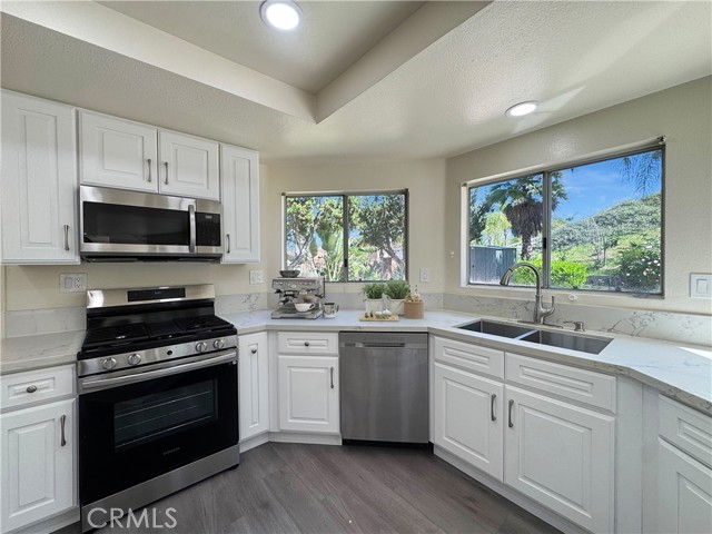 Detail Gallery Image 7 of 33 For 2366 Pepperdale Dr, Rowland Heights,  CA 91748 - 4 Beds | 3 Baths
