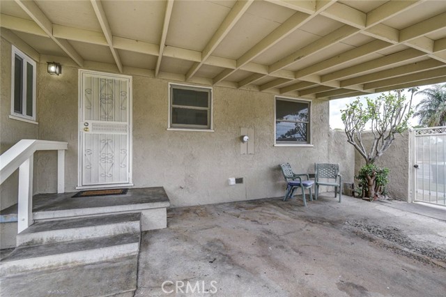 538 S Raitt Street, Santa Ana CA: https://media.crmls.org/medias/b6073133-0e4a-4fef-8083-5330aab83ba8.jpg