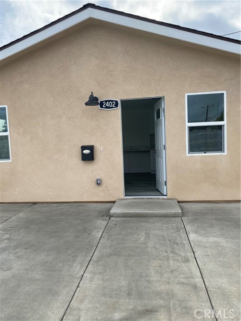 2402 W Maple St, Orange, CA 92868