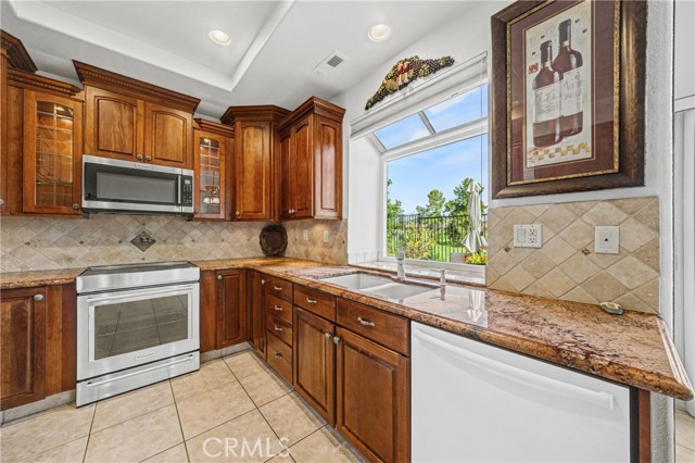 Detail Gallery Image 26 of 66 For 40466 via Estrada, Murrieta,  CA 92562 - 2 Beds | 2 Baths