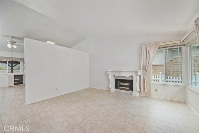 Detail Gallery Image 10 of 32 For 27820 Wakefield, Castaic,  CA 91384 - 3 Beds | 2 Baths