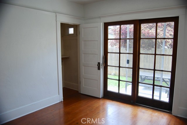 1734 E Florida Street, Long Beach CA: https://media.crmls.org/medias/b6088179-d5ec-481c-bdf2-3aad88f21cf6.jpg