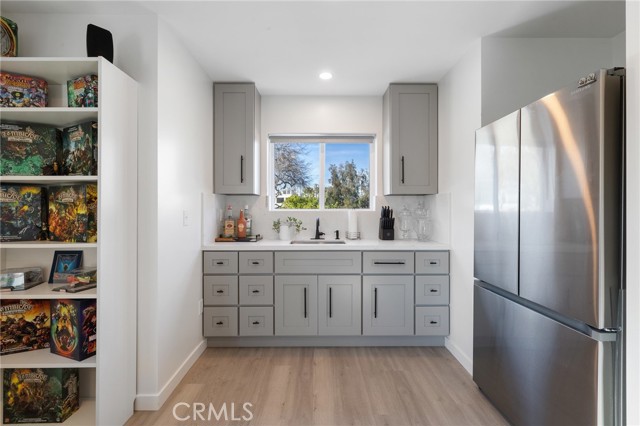 10340 Margate Street, North Hollywood CA: https://media.crmls.org/medias/b608abd5-cafb-4afd-b00e-3a9b178dfa63.jpg