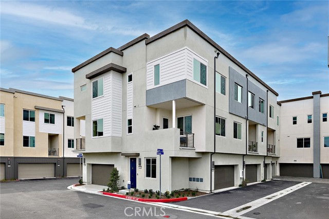 Detail Gallery Image 4 of 33 For 7264 Aura Cir, Huntington Beach,  CA 92647 - 3 Beds | 2/1 Baths