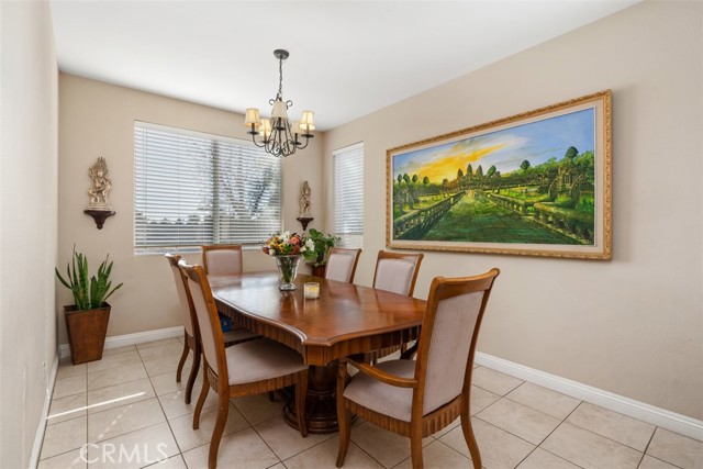 Detail Gallery Image 11 of 22 For 19571 Norwich Dr, Riverside,  CA 92508 - 4 Beds | 2/1 Baths