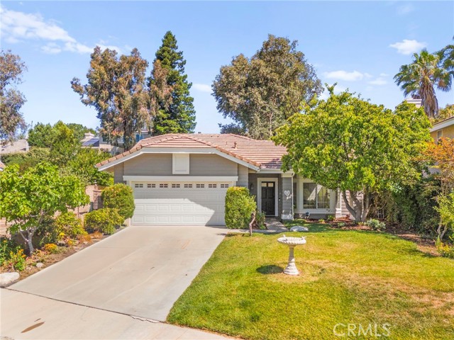 27054 Riversbridge Way, Valencia CA: https://media.crmls.org/medias/b6099d64-da9b-48fe-851c-9146bb37dd0b.jpg