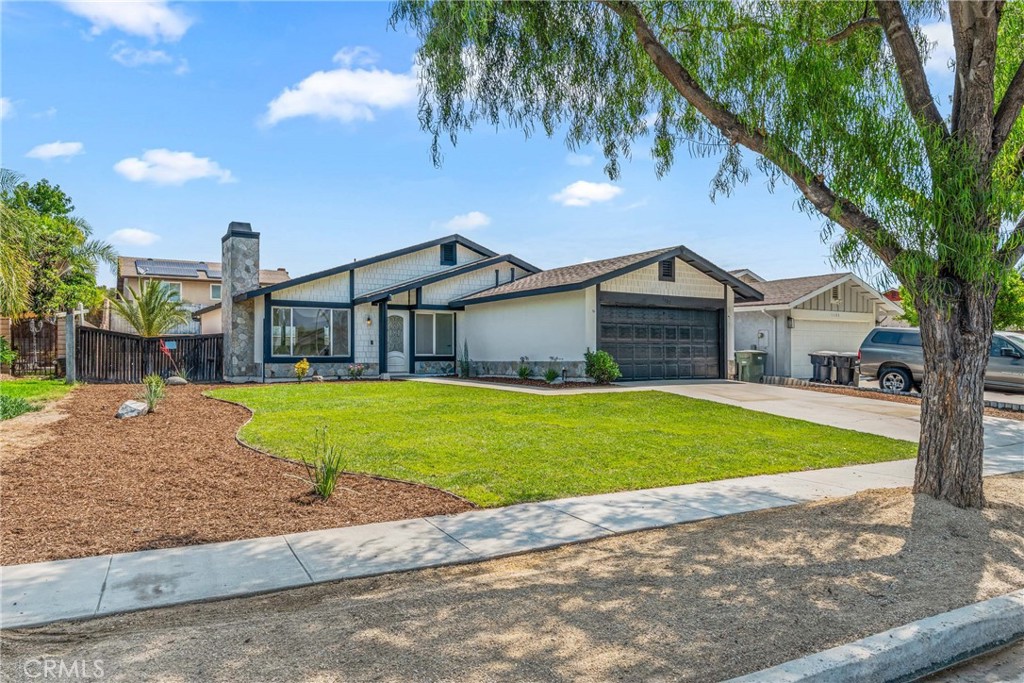 1157 Fallbrook Drive