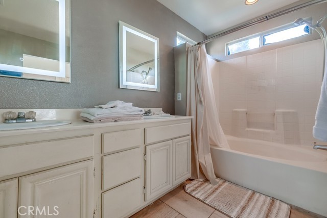 Detail Gallery Image 30 of 33 For 2180 Village Way, Signal Hill,  CA 90755 - 3 Beds | 2/1 Baths