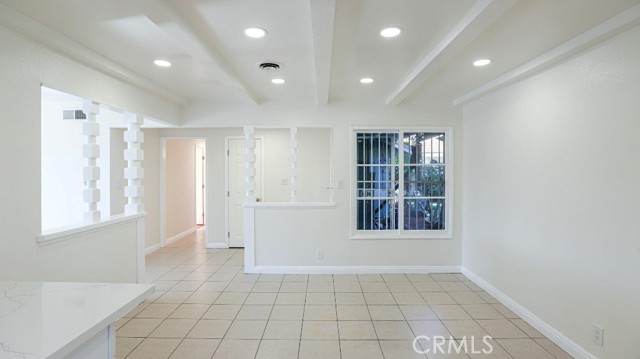 Detail Gallery Image 10 of 46 For 2910 W Cubbon, Santa Ana,  CA 92704 - 3 Beds | 2 Baths