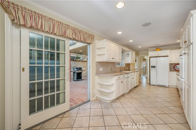 Detail Gallery Image 6 of 16 For 220 Apolena Ave, Newport Beach,  CA 92662 - 4 Beds | 4 Baths