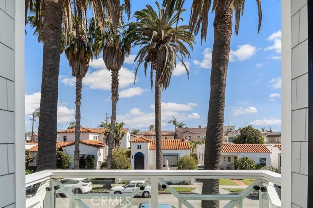 Detail Gallery Image 67 of 75 For 153 Granada Ave, Long Beach,  CA 90803 - 5 Beds | 4 Baths