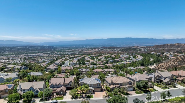 24234 Reyes Adobe Way, Valencia CA: https://media.crmls.org/medias/b60b83a0-f521-4b94-87a1-38967b0f01cb.jpg