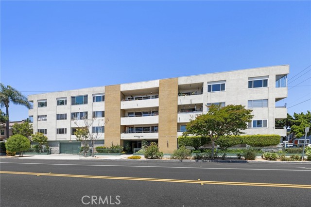 1187 E 3rd Street, Long Beach CA: https://media.crmls.org/medias/b60be536-c68a-479c-aac3-cb15f0bdfd90.jpg