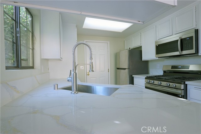 Detail Gallery Image 8 of 25 For 1461 Congress Way, San Jacinto,  CA 92583 - 2 Beds | 2 Baths